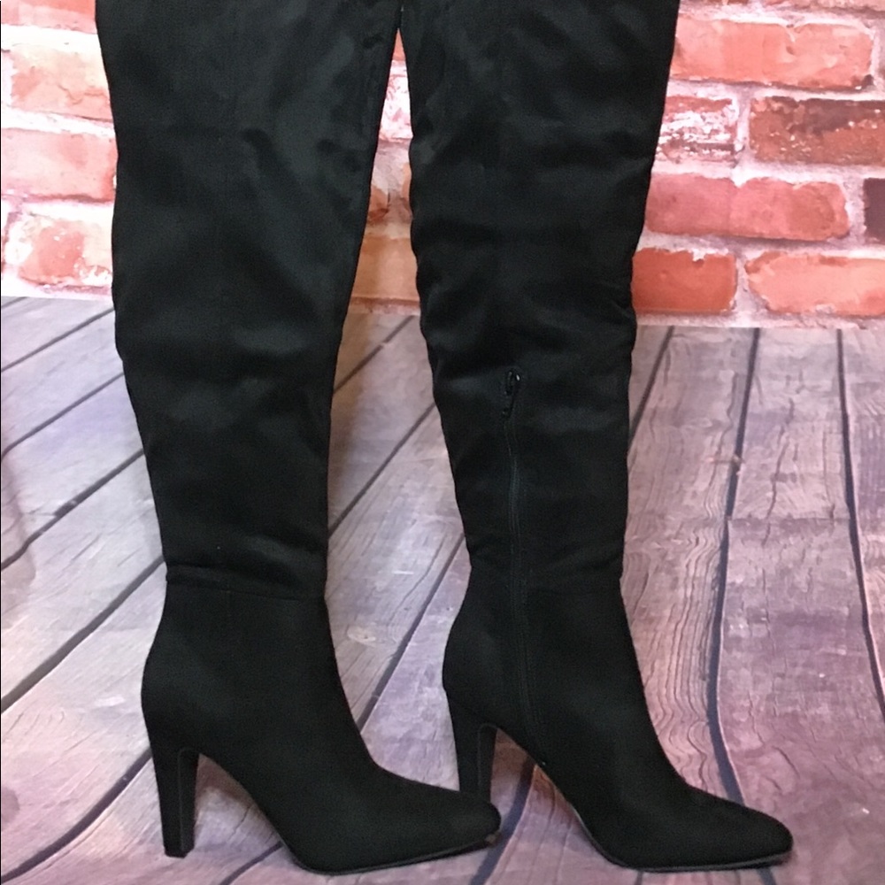 ✨ KNEE BOOTS ✨